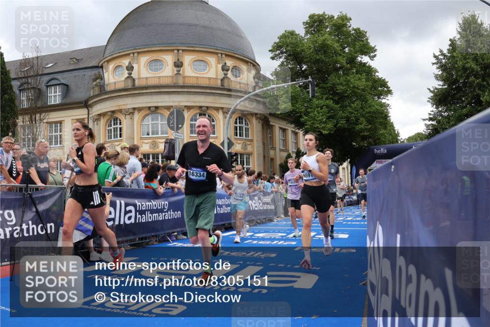 29.06.2025 - hella hamburg halbmarathon Strokosch-Dieckow http://msf.ph/oto/8305151 29.06.2025 10:55:31 Ziel 1120, 1130, 2252, 2771, 2955, 2982, 3037, 4951, 5319, 6591, 6938, 8573, 11039, 11554, 11568, 12196, 12515, 12544, 12584, 13234, 13267, 14036, 14592, 15896, 16110, 16213, 16334, 16609, 17603, 17615, 18064 meine-sportfotos.de
