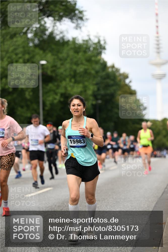 29.06.2025 - hella hamburg halbmarathon Dr. Thomas Lammeyer http://msf.ph/oto/8305173 29.06.2025 10:38:06 Kennedybrücke 1189, 1275, 1764, 1896, 2038, 2276, 2464, 2526, 2933, 3264, 3340, 3345, 3848, 4445, 4449, 4807, 4824, 4826, 5096, 5141, 5557, 5561, 5566, 5569, 5691, 5821, 5822, 5887, 6364, 6515, 6516, 6956, 7027, 7565, 7633, 7653, 7982, 8157, 8277, 8349, 8375, 8377, 8383, 8401, 8620, 9258, 9438, 9875, 9995, 10048, 10071, 10561, 10564, 10800, 11111, 11229, 11237, 11338 meine-sportfotos.de