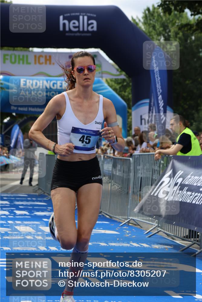 29.06.2025 - hella hamburg halbmarathon Strokosch-Dieckow http://msf.ph/oto/8305207 29.06.2025 10:15:46 Ziel 45 meine-sportfotos.de
