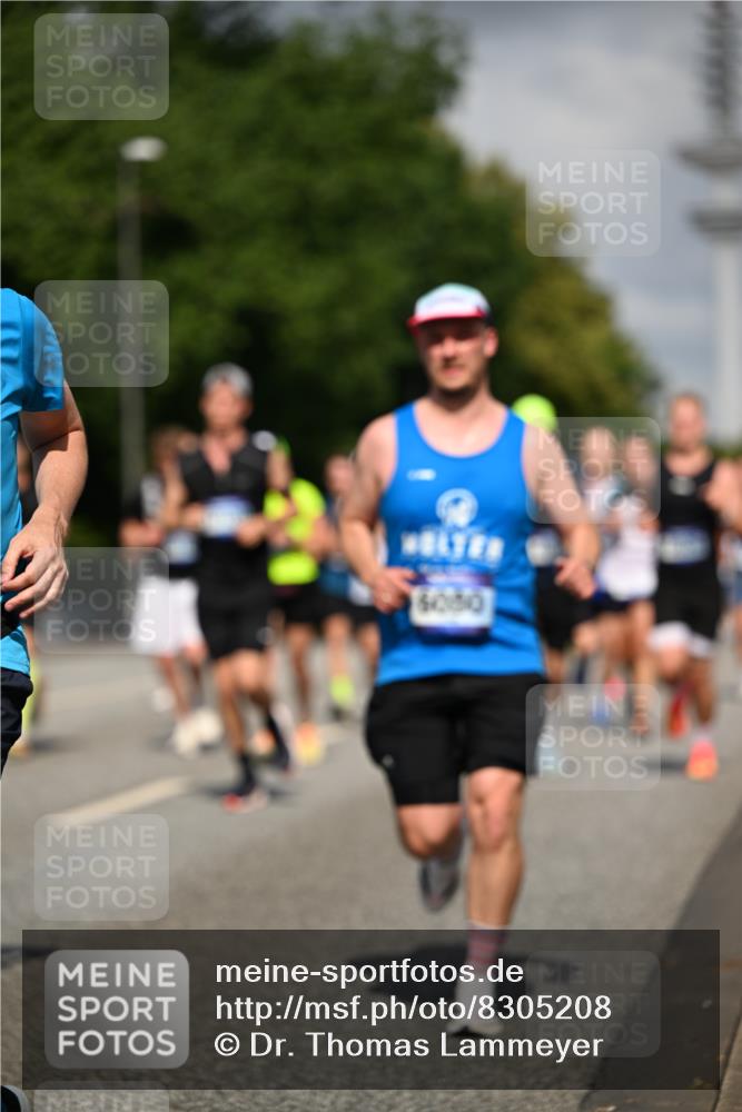 29.06.2025 - hella hamburg halbmarathon Dr. Thomas Lammeyer http://msf.ph/oto/8305208 29.06.2025 09:54:21 Kennedybrücke 1209, 1358, 1441, 1677, 1697, 2546, 3056, 3626, 4205, 4229, 4380, 4893, 5026, 5472, 5506, 5508, 5752, 5916, 6080, 6429, 6639, 6686, 6687, 7026, 7110, 8091, 8122, 8574, 8958, 8966, 10064, 10783, 11281, 11284, 11305 meine-sportfotos.de