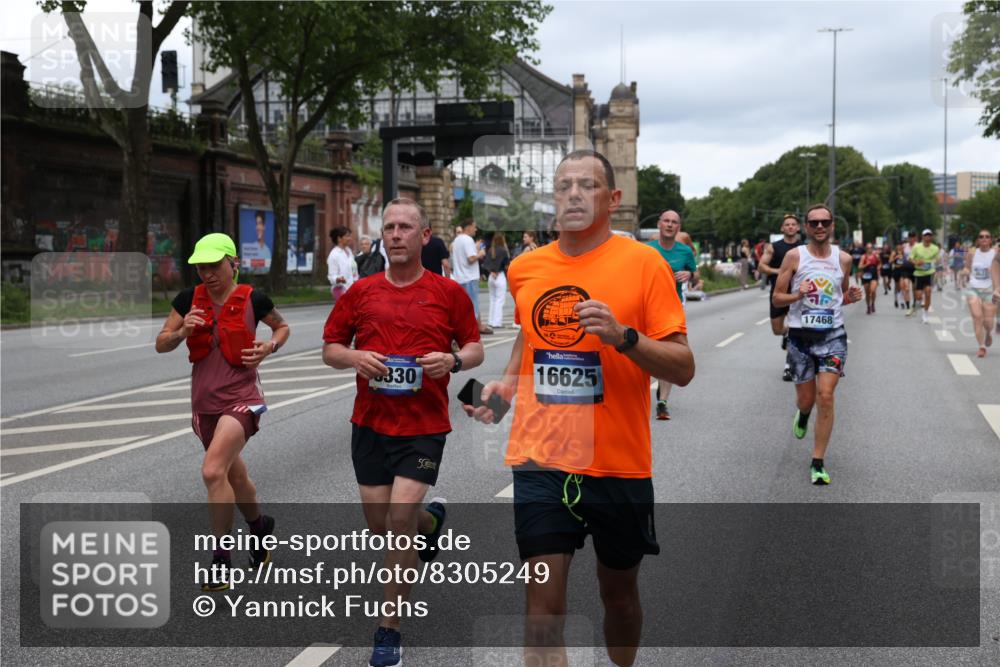 29.06.2025 - hella hamburg halbmarathon Yannick Fuchs http://msf.ph/oto/8305249 29.06.2025 10:50:13 20KM 1130, 1877, 2083, 2378, 2982, 3042, 3048, 4152, 4594, 4813, 5287, 5465, 5570, 5721, 5744, 6759, 7037, 7547, 7646, 8311, 8330, 8863, 8968, 8996, 9246, 9622, 9903, 10084, 10093, 10665, 11143, 11309, 11554, 11638, 11870, 12515, 12858, 13691, 14363, 14461, 14588, 14867, 15134, 15407, 16008, 16009, 16043, 16121, 16434, 16620, 16625, 16679, 17268, 17468, 17660, 17993, 18117, 18125, 18531, 18634, 18867, 18966 meine-sportfotos.de