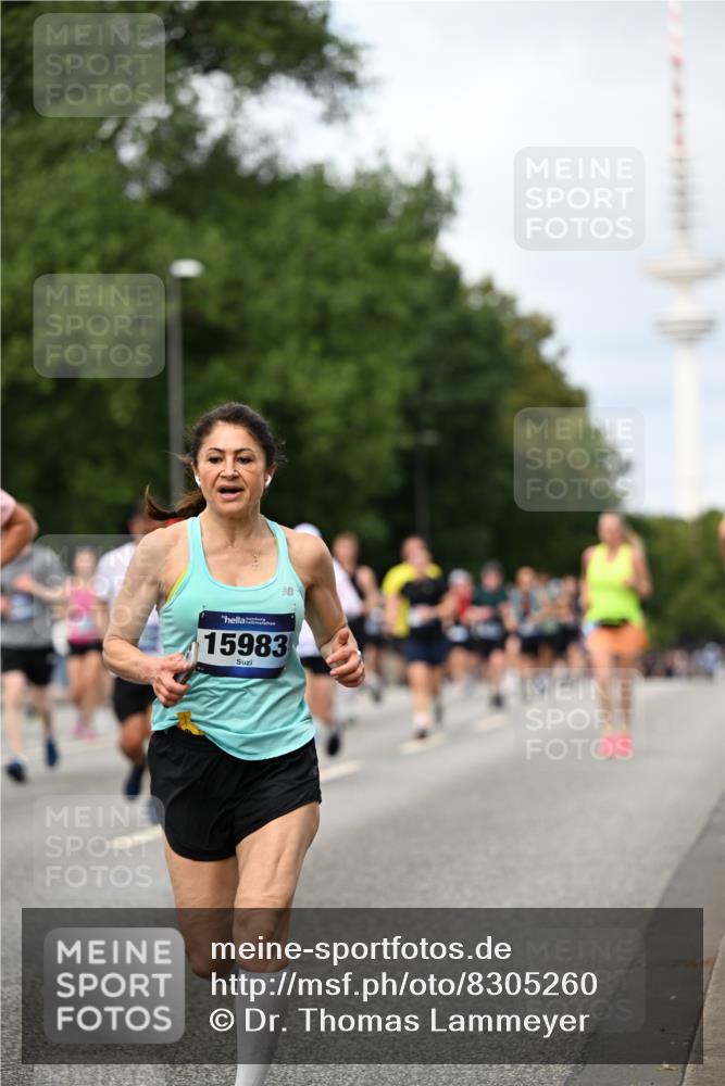 29.06.2025 - hella hamburg halbmarathon Dr. Thomas Lammeyer http://msf.ph/oto/8305260 29.06.2025 10:38:07 Kennedybrücke 1189, 1275, 1764, 1896, 2038, 2276, 2464, 2526, 2933, 3264, 3340, 3345, 3848, 4445, 4807, 4824, 4826, 5096, 5141, 5557, 5561, 5566, 5569, 5691, 5821, 5822, 5887, 6364, 6515, 6516, 6574, 6956, 7027, 7565, 7633, 7653, 7982, 8157, 8277, 8282, 8349, 8375, 8377, 8383, 8401, 8620, 9258, 9438, 9875, 9995, 10007, 10048, 10071, 10561, 10564, 10800, 11111, 11229, 11237, 11338 meine-sportfotos.de