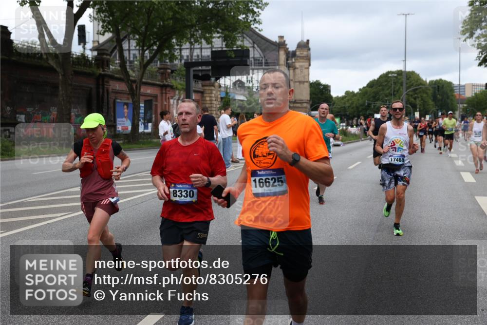 29.06.2025 - hella hamburg halbmarathon Yannick Fuchs http://msf.ph/oto/8305276 29.06.2025 10:50:13 20KM 1130, 1877, 2083, 2378, 2982, 3042, 3048, 4152, 4594, 4813, 5287, 5465, 5570, 5721, 5744, 6759, 7037, 7547, 7646, 8311, 8330, 8863, 8968, 8996, 9246, 9622, 9903, 10084, 10093, 10665, 11143, 11309, 11554, 11638, 11870, 12515, 12858, 13691, 14363, 14461, 14588, 14867, 15134, 15407, 16008, 16009, 16043, 16121, 16434, 16620, 16625, 16679, 17268, 17468, 17660, 17993, 18117, 18125, 18531, 18634, 18867, 18966 meine-sportfotos.de