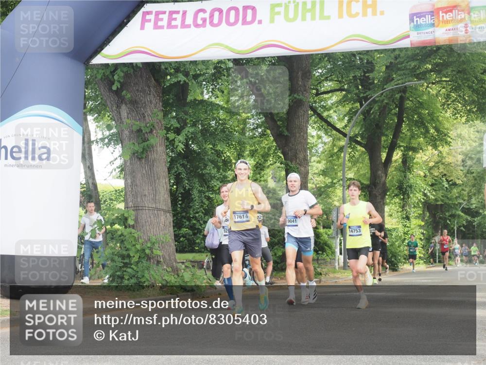 29.06.2025 - hella hamburg halbmarathon KatJ http://msf.ph/oto/8305403 29.06.2025 10:14:29 Zwischen KM18-KM19  meine-sportfotos.de