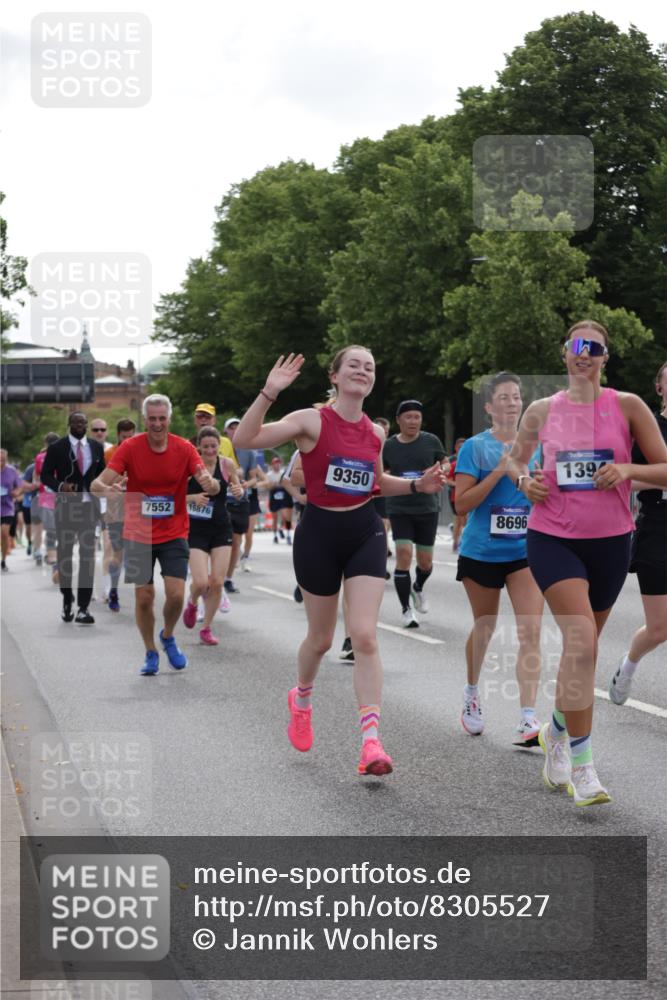 29.06.2025 - hella hamburg halbmarathon Jannik Wohlers http://msf.ph/oto/8305527 29.06.2025 10:37:44 Lombardsbrücke 1196, 1394, 1457, 1596, 1742, 1901, 1966, 2498, 2786, 3242, 3716, 3880, 4414, 4921, 5300, 5713, 6199, 6200, 6697, 6751, 6930, 7118, 7165, 7244, 7552, 7629, 7914, 8198, 8199, 8539, 8615, 8696, 9350, 9391, 10025, 10584, 11152, 11421, 11456, 11457, 11479, 11812, 12573, 12892, 12997, 13103, 13442, 14016, 14163, 15329, 15355, 15417, 15562, 15762, 16061, 16211, 16220, 16360, 16658, 16876, 17053, 18572, 18592, 18937 meine-sportfotos.de