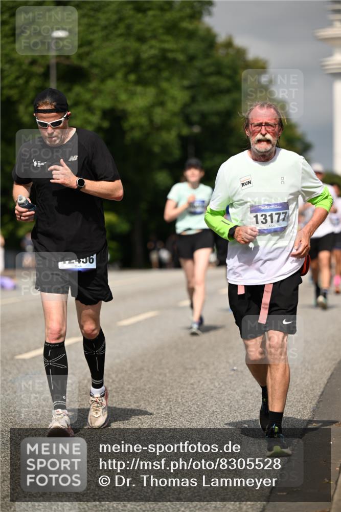29.06.2025 - hella hamburg halbmarathon Dr. Thomas Lammeyer http://msf.ph/oto/8305528 29.06.2025 10:16:39 Kennedybrücke 1020, 1051, 2531, 2942, 3360, 3363, 4532, 5150, 6489, 7014, 7873, 7907, 8398, 8405, 8917, 9428, 9705, 10067, 10402, 10409, 11025 meine-sportfotos.de