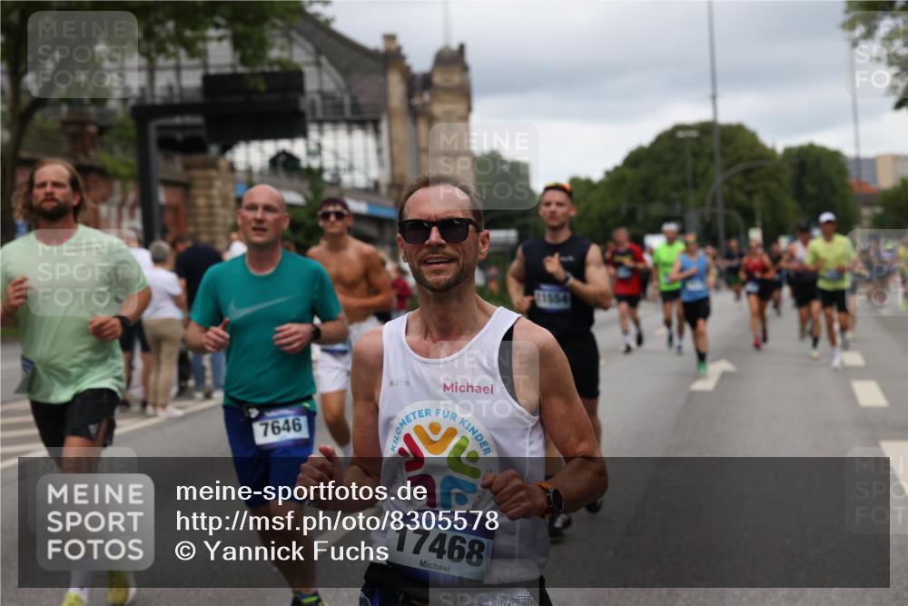 29.06.2025 - hella hamburg halbmarathon Yannick Fuchs http://msf.ph/oto/8305578 29.06.2025 10:50:15 20KM 1130, 1877, 2083, 2378, 3042, 3048, 4152, 4594, 4813, 5287, 5465, 5570, 5721, 5744, 6759, 7037, 7547, 7646, 8311, 8330, 8968, 8996, 9246, 9622, 9884, 9903, 10084, 10093, 10665, 11143, 11554, 11638, 11870, 12858, 13691, 14363, 14461, 14588, 14867, 15134, 15407, 16008, 16009, 16043, 16121, 16434, 16620, 16625, 16679, 17268, 17468, 17660, 17993, 18117, 18531, 18634, 18867, 18966 meine-sportfotos.de