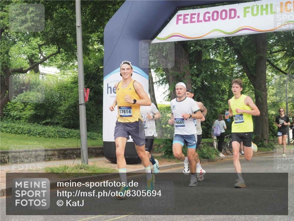 29.06.2025 - hella hamburg halbmarathon KatJ http://msf.ph/oto/8305694 29.06.2025 10:14:30 Zwischen KM18-KM19 7331 meine-sportfotos.de