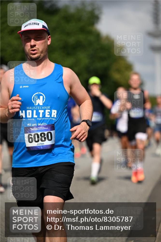 29.06.2025 - hella hamburg halbmarathon Dr. Thomas Lammeyer http://msf.ph/oto/8305787 29.06.2025 09:54:22 Kennedybrücke 1209, 1358, 1441, 1677, 1697, 2546, 2579, 3056, 3626, 4205, 4229, 4380, 4889, 4893, 5026, 5472, 5506, 5508, 5752, 5916, 6080, 6429, 6639, 6686, 6687, 7026, 7110, 8091, 8122, 8574, 8958, 8966, 10064, 10783, 11281, 11284, 11305 meine-sportfotos.de