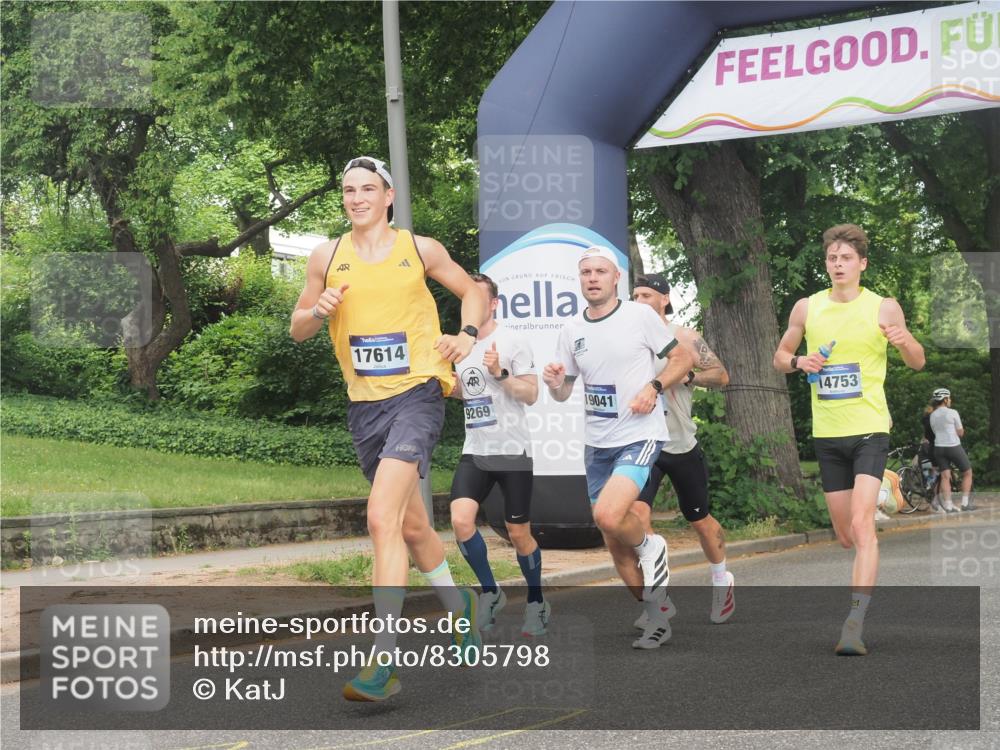 29.06.2025 - hella hamburg halbmarathon KatJ http://msf.ph/oto/8305798 29.06.2025 10:14:31 Zwischen KM18-KM19 7331 meine-sportfotos.de
