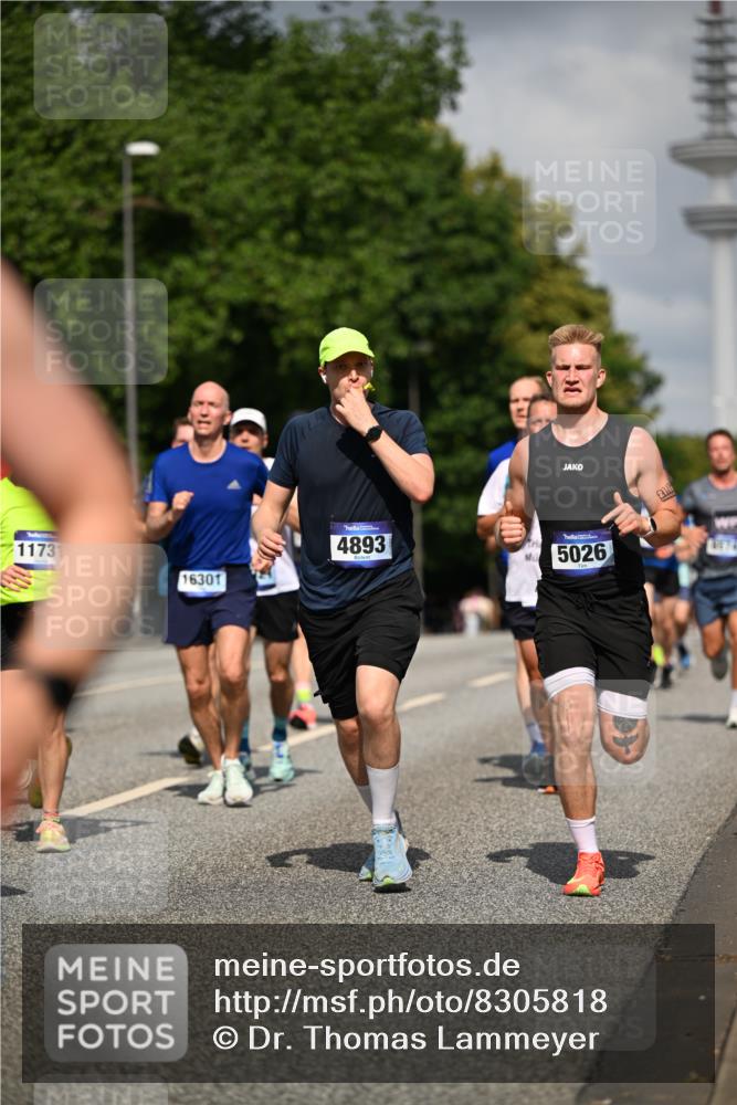 29.06.2025 - hella hamburg halbmarathon Dr. Thomas Lammeyer http://msf.ph/oto/8305818 29.06.2025 09:54:23 Kennedybrücke 1209, 1441, 1677, 1697, 2546, 2579, 3056, 3626, 4205, 4229, 4380, 4888, 4889, 4893, 5026, 5087, 5472, 5506, 5508, 5752, 5916, 6080, 6429, 6639, 6686, 6687, 7026, 7110, 8091, 8122, 8574, 8958, 8966, 10064, 10783, 11281, 11284, 11305 meine-sportfotos.de