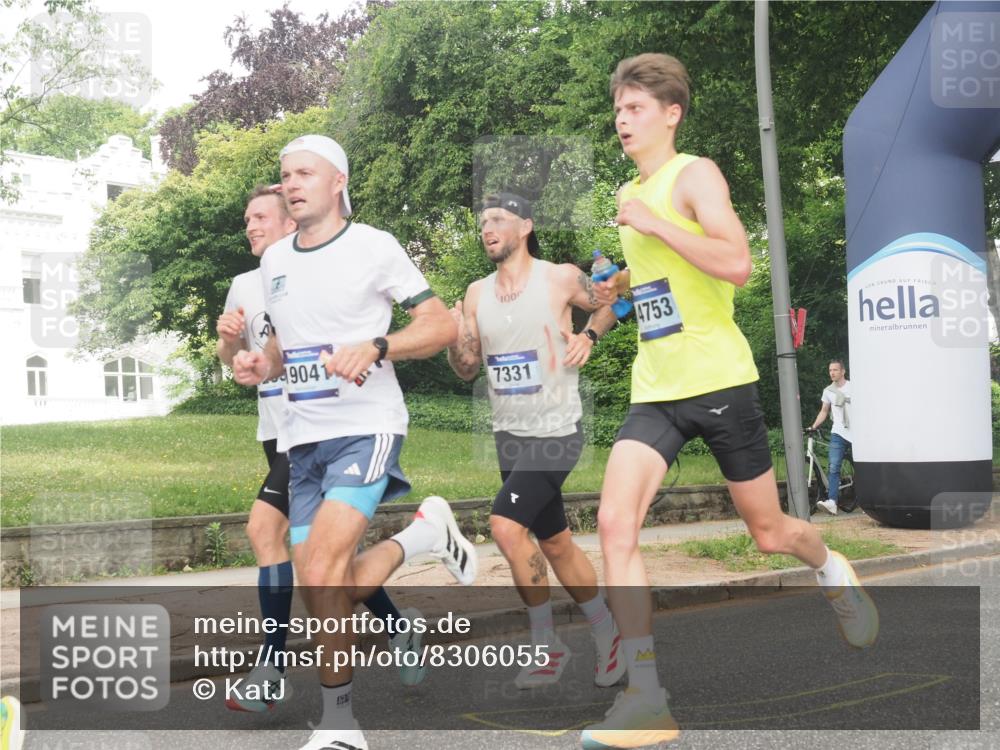 29.06.2025 - hella hamburg halbmarathon KatJ http://msf.ph/oto/8306055 29.06.2025 10:14:32 Zwischen KM18-KM19 7331 meine-sportfotos.de