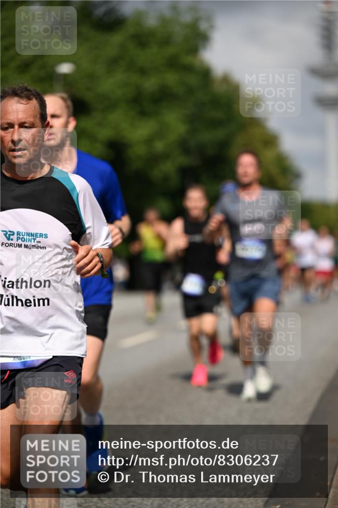 29.06.2025 - hella hamburg halbmarathon Dr. Thomas Lammeyer http://msf.ph/oto/8306237 29.06.2025 09:54:26 Kennedybrücke 1441, 1677, 1697, 2546, 2579, 3056, 3626, 4229, 4380, 4888, 4889, 4893, 5026, 5087, 5472, 5506, 5508, 5752, 5916, 6080, 6429, 6639, 6686, 6687, 6721, 7026, 7110, 7116, 7284, 7635, 8091, 8122, 8319, 8574, 8966, 9313, 10064, 10783, 11281, 11284 meine-sportfotos.de