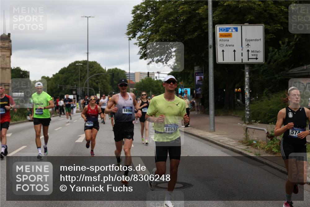 29.06.2025 - hella hamburg halbmarathon Yannick Fuchs http://msf.ph/oto/8306248 29.06.2025 10:50:19 20KM 1583, 1877, 2083, 2378, 2741, 4152, 4594, 4813, 5287, 5418, 5570, 5721, 5744, 6759, 7037, 7547, 7646, 8330, 8968, 8996, 9246, 9622, 9884, 9903, 10084, 10093, 10665, 11143, 11554, 11870, 12590, 12712, 12858, 13691, 14408, 14588, 14867, 15134, 15407, 16008, 16009, 16043, 16121, 16620, 16625, 16679, 17268, 17468, 17660, 17993, 18117, 18531, 18634, 18867, 18899, 18966, 19091 meine-sportfotos.de