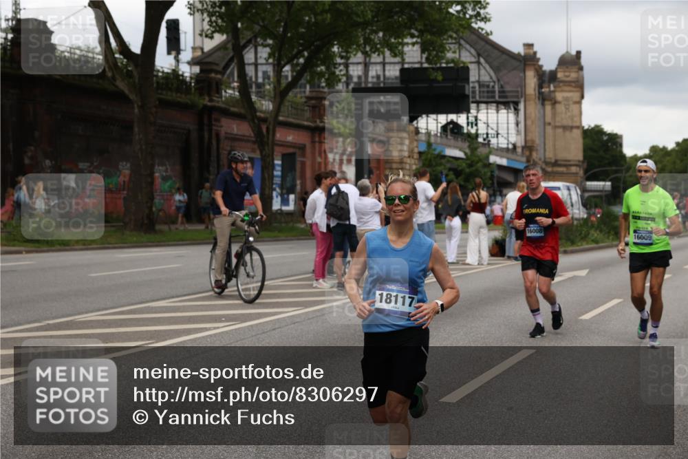 29.06.2025 - hella hamburg halbmarathon Yannick Fuchs http://msf.ph/oto/8306297 29.06.2025 10:50:19 20KM 1583, 1877, 2083, 2378, 2741, 4152, 4594, 4813, 5287, 5418, 5570, 5721, 5744, 6759, 7037, 7547, 7646, 8330, 8968, 8996, 9246, 9622, 9884, 9903, 10084, 10093, 10665, 11143, 11554, 11870, 12590, 12712, 12858, 13691, 14408, 14588, 14867, 15134, 15407, 16008, 16009, 16043, 16121, 16620, 16625, 16679, 17268, 17468, 17660, 17993, 18117, 18531, 18634, 18867, 18899, 18966, 19091 meine-sportfotos.de