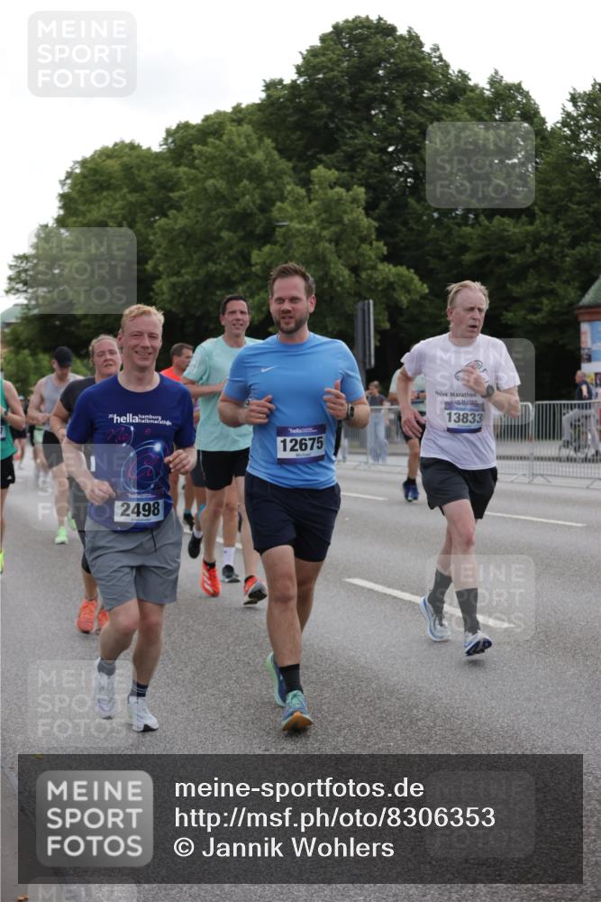 29.06.2025 - hella hamburg halbmarathon Jannik Wohlers http://msf.ph/oto/8306353 29.06.2025 10:37:57 Lombardsbrücke 1196, 1457, 1596, 1742, 1791, 1966, 2113, 2151, 2498, 3010, 3094, 3095, 3242, 3286, 3338, 3635, 3636, 3716, 3777, 3841, 4139, 4155, 4159, 4883, 5085, 5089, 5155, 5300, 5735, 6200, 6751, 6930, 7117, 7165, 7552, 7692, 7868, 7914, 8718, 9424, 9699, 10584, 11728, 11812, 12116, 12573, 12675, 12677, 13000, 13200, 13823, 13833, 14016, 14163, 14406, 15101, 15355, 15417, 15644, 16061, 16174, 16214, 16465, 16658, 16708, 16876, 16942, 17053, 17091, 18709 meine-sportfotos.de