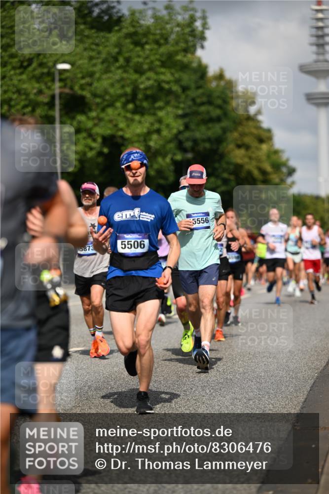 29.06.2025 - hella hamburg halbmarathon Dr. Thomas Lammeyer http://msf.ph/oto/8306476 29.06.2025 09:54:29 Kennedybrücke 1256, 1441, 1677, 1962, 2546, 2579, 3056, 3626, 4229, 4888, 4889, 4893, 5026, 5087, 5472, 5506, 5752, 5916, 6080, 6429, 6639, 6687, 6721, 6901, 7110, 7116, 7284, 7635, 8091, 8122, 8319, 8574, 8966, 9313, 10064, 10469, 10783, 11284 meine-sportfotos.de
