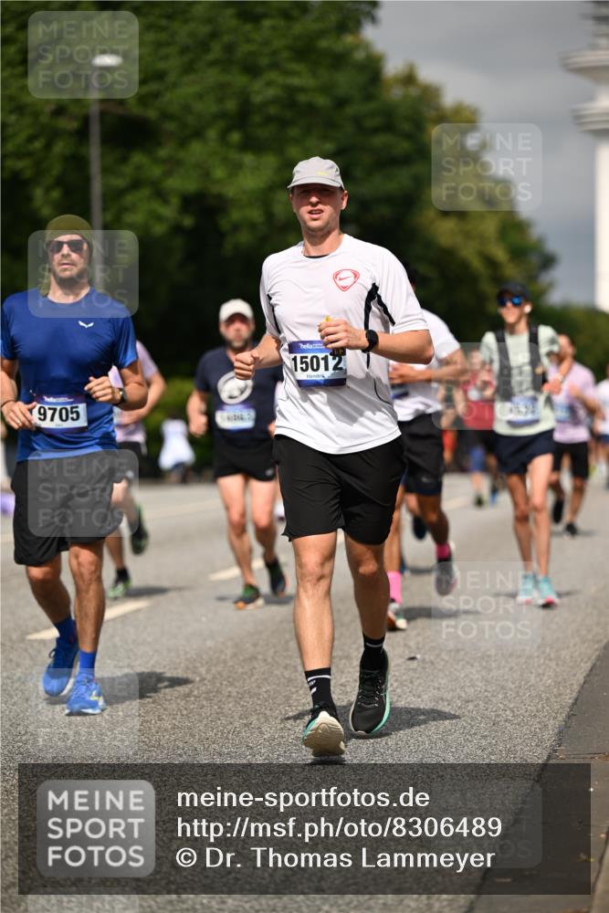 29.06.2025 - hella hamburg halbmarathon Dr. Thomas Lammeyer http://msf.ph/oto/8306489 29.06.2025 10:16:43 Kennedybrücke 1020, 1051, 2531, 2942, 3360, 3363, 4187, 4532, 5150, 6489, 7014, 7873, 8398, 8405, 8917, 9705, 10067, 10402, 10409, 11025 meine-sportfotos.de