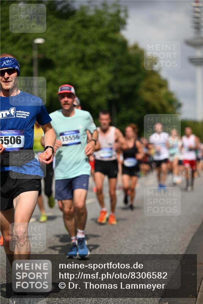 29.06.2025 - hella hamburg halbmarathon Dr. Thomas Lammeyer http://msf.ph/oto/8306582 29.06.2025 09:54:30 Kennedybrücke 1256, 1441, 1677, 1962, 2546, 2579, 3056, 4888, 4889, 4893, 5026, 5087, 5472, 5506, 5752, 5916, 6080, 6429, 6639, 6721, 6901, 7110, 7116, 7284, 7635, 8091, 8122, 8319, 8574, 8966, 9313, 10064, 10469, 10783, 11284 meine-sportfotos.de