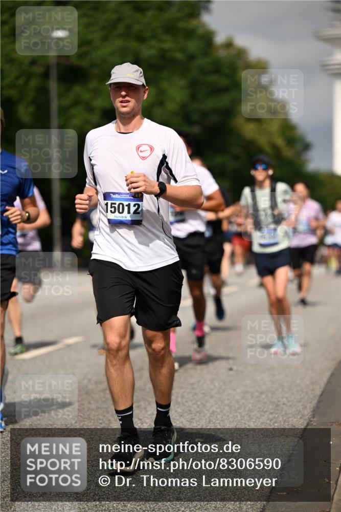 29.06.2025 - hella hamburg halbmarathon Dr. Thomas Lammeyer http://msf.ph/oto/8306590 29.06.2025 10:16:44 Kennedybrücke 1020, 1051, 2531, 2942, 3360, 3363, 4187, 4532, 5150, 6489, 7014, 7873, 8398, 8405, 8917, 9705, 10067, 10402, 10409, 11025 meine-sportfotos.de