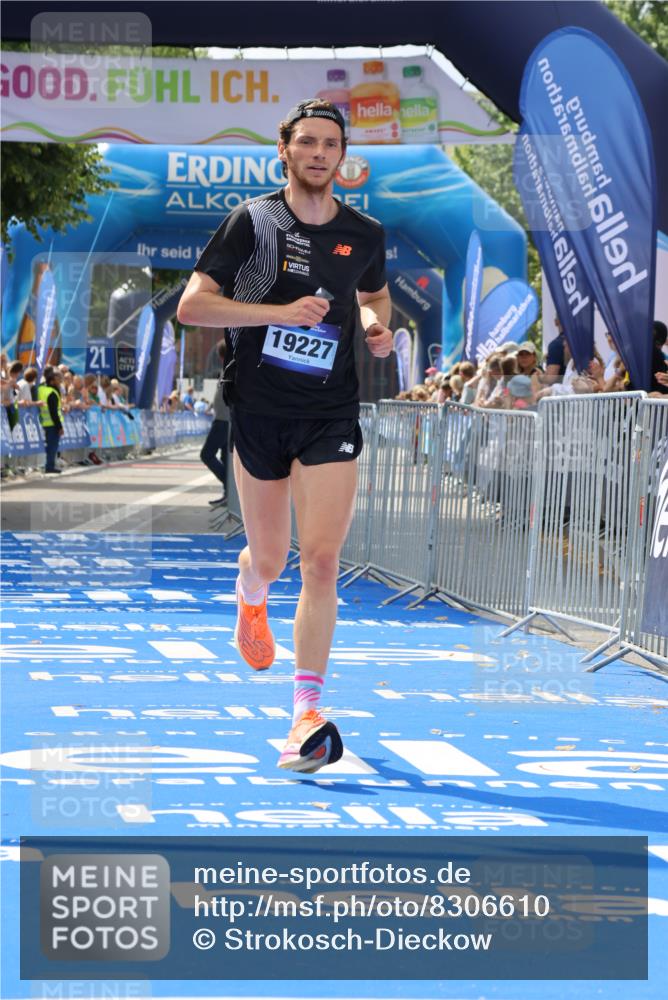 29.06.2025 - hella hamburg halbmarathon Strokosch-Dieckow http://msf.ph/oto/8306610 29.06.2025 10:14:28 Ziel 19227 meine-sportfotos.de