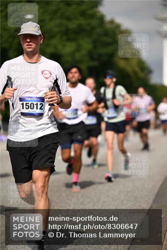 29.06.2025 - hella hamburg halbmarathon Dr. Thomas Lammeyer http://msf.ph/oto/8306647 29.06.2025 10:16:45 Kennedybrücke 1020, 1051, 2531, 2942, 3360, 3363, 4187, 4532, 6489, 7014, 7873, 8398, 8405, 8917, 9705, 10067, 10402, 10409, 11025 meine-sportfotos.de