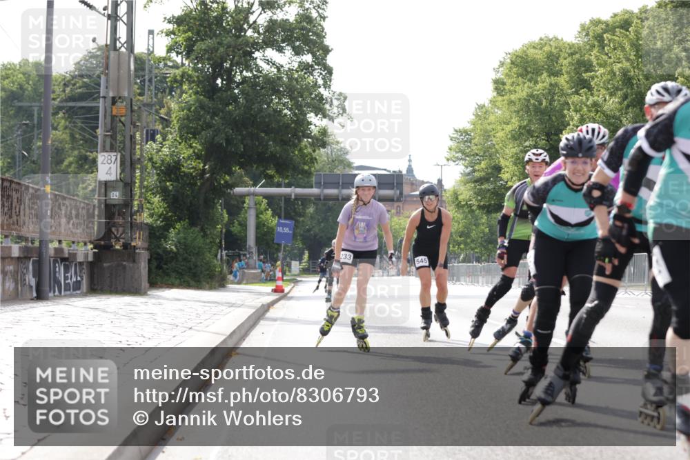 29.06.2025 - hella hamburg halbmarathon Jannik Wohlers http://msf.ph/oto/8306793 29.06.2025 08:57:46 Lombardsbrücke  meine-sportfotos.de