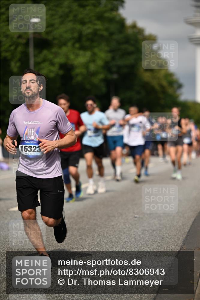 29.06.2025 - hella hamburg halbmarathon Dr. Thomas Lammeyer http://msf.ph/oto/8306943 29.06.2025 10:16:50 Kennedybrücke 1020, 1051, 2531, 2942, 3360, 4187, 4532, 6489, 7014, 7873, 8398, 8405, 9705, 10409, 10581 meine-sportfotos.de