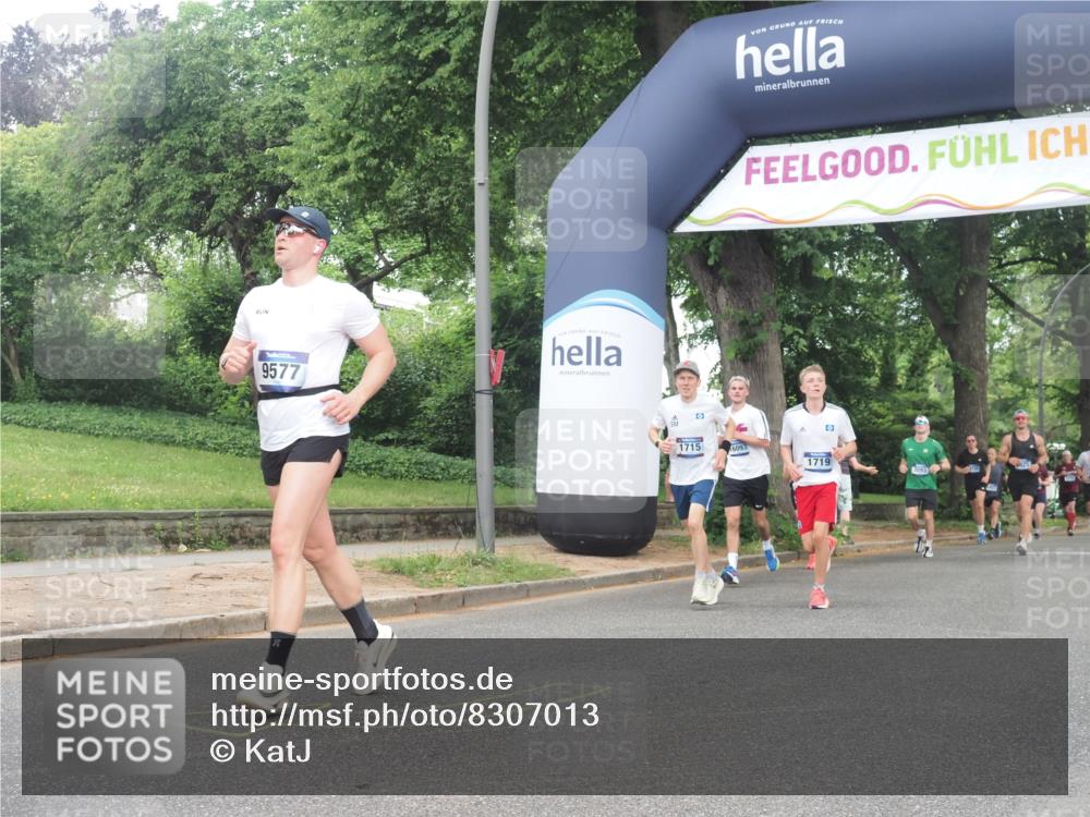 29.06.2025 - hella hamburg halbmarathon KatJ http://msf.ph/oto/8307013 29.06.2025 10:44:06 Zwischen KM18-KM19 1715, 1719, 2883, 4467 meine-sportfotos.de