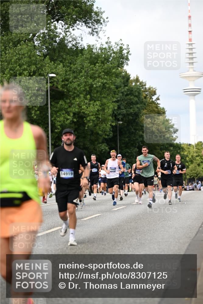 29.06.2025 - hella hamburg halbmarathon Dr. Thomas Lammeyer http://msf.ph/oto/8307125 29.06.2025 10:38:14 Kennedybrücke 1025, 1189, 1705, 1764, 1787, 2038, 2276, 2464, 2496, 2933, 3264, 3340, 3345, 3848, 4445, 4824, 4826, 5096, 5141, 5557, 5566, 5569, 5691, 5821, 5822, 5887, 6034, 6109, 6364, 6515, 6516, 6574, 6718, 7027, 7324, 7329, 7565, 7633, 7653, 7982, 8157, 8202, 8277, 8282, 8349, 8375, 8377, 8383, 8401, 9094, 9875, 10007, 10048, 10071, 10561, 10564, 11229, 11338, 11432 meine-sportfotos.de