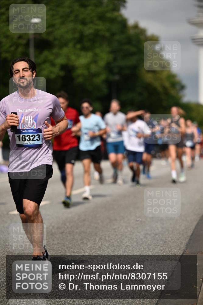 29.06.2025 - hella hamburg halbmarathon Dr. Thomas Lammeyer http://msf.ph/oto/8307155 29.06.2025 10:16:50 Kennedybrücke 1020, 1051, 2531, 2942, 3360, 4187, 4532, 6489, 7014, 7873, 8398, 8405, 9705, 10409, 10581 meine-sportfotos.de