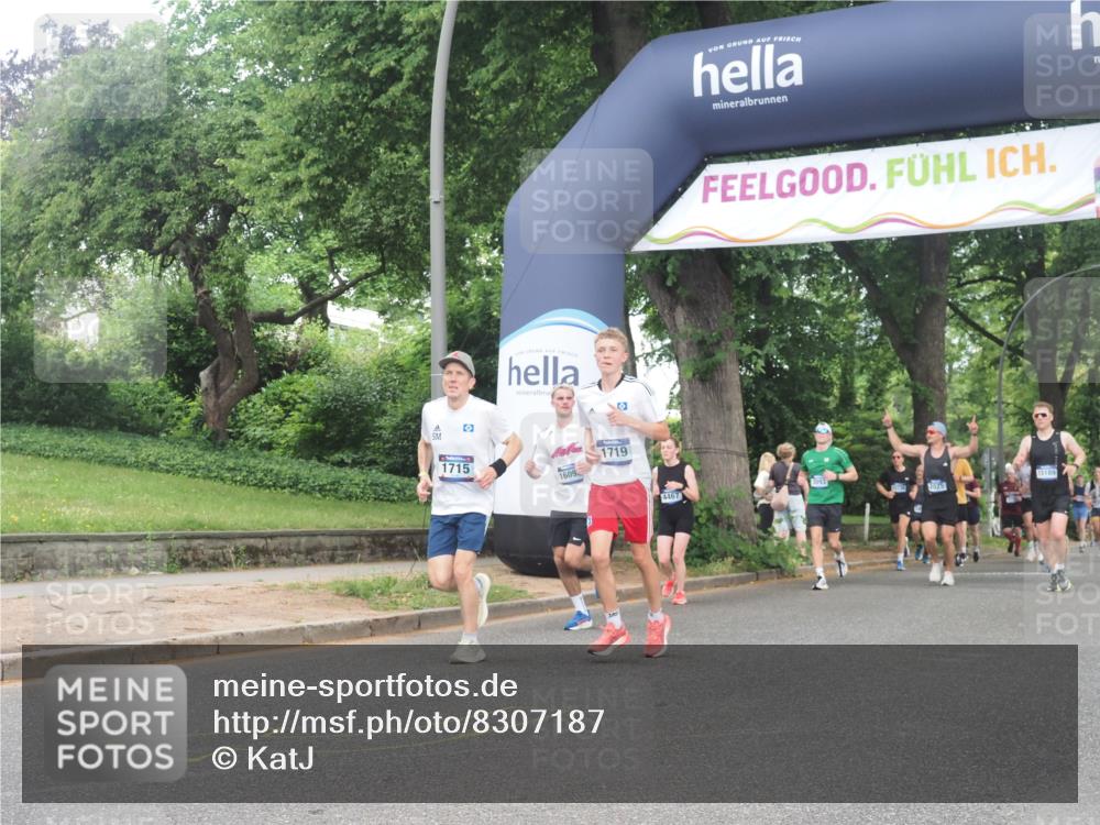 29.06.2025 - hella hamburg halbmarathon KatJ http://msf.ph/oto/8307187 29.06.2025 10:44:07 Zwischen KM18-KM19 1715, 1719, 2883, 3093, 4467 meine-sportfotos.de