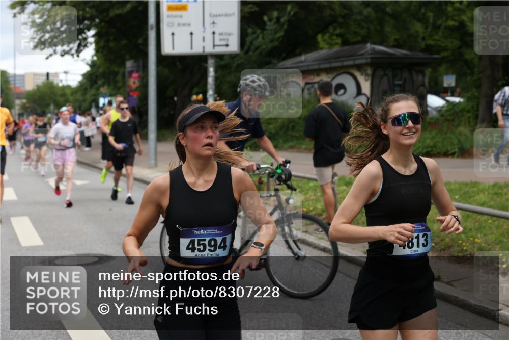 29.06.2025 - hella hamburg halbmarathon Yannick Fuchs http://msf.ph/oto/8307228 29.06.2025 10:50:23 20KM 1583, 1877, 1955, 2083, 2378, 2741, 4152, 4594, 4813, 5418, 5570, 5721, 5744, 6759, 7037, 7547, 7646, 8968, 8996, 9246, 9622, 9884, 9903, 10084, 10093, 10665, 11870, 12348, 12590, 12712, 12858, 13394, 13691, 14408, 14588, 14867, 15134, 15407, 15431, 16008, 16009, 16043, 16121, 16620, 16679, 17268, 17660, 17993, 18117, 18531, 18719, 18867, 18899, 18966, 19091 meine-sportfotos.de