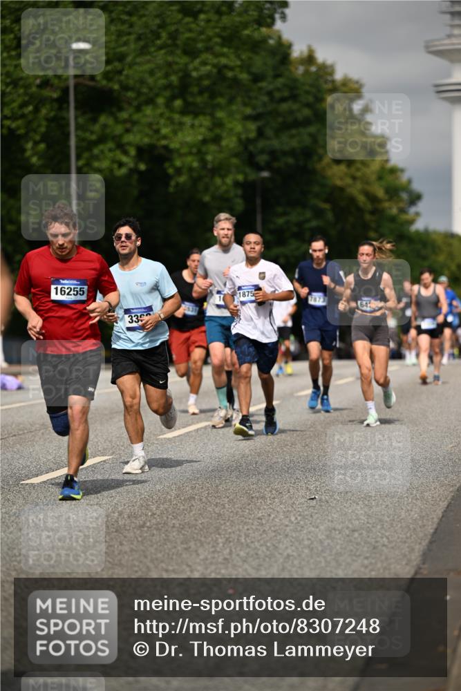 29.06.2025 - hella hamburg halbmarathon Dr. Thomas Lammeyer http://msf.ph/oto/8307248 29.06.2025 10:16:51 Kennedybrücke 1020, 1051, 2531, 2942, 3360, 4187, 4532, 6489, 7873, 8398, 8405, 9705, 10409, 10581 meine-sportfotos.de