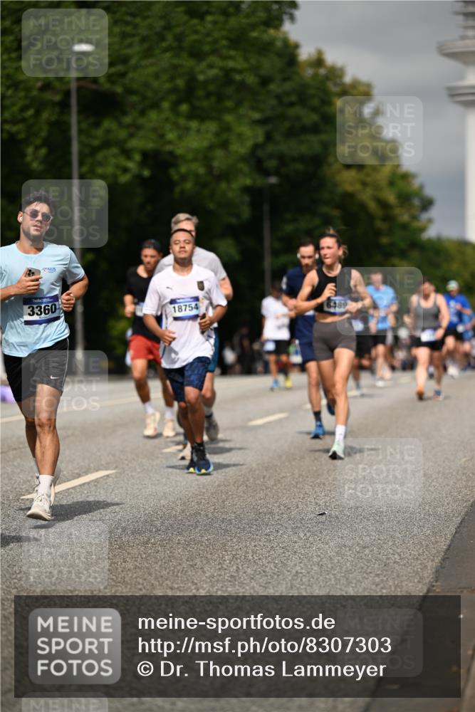 29.06.2025 - hella hamburg halbmarathon Dr. Thomas Lammeyer http://msf.ph/oto/8307303 29.06.2025 10:16:52 Kennedybrücke 1020, 1051, 1328, 2531, 2942, 3360, 4187, 4532, 5597, 5598, 6489, 7873, 8115, 8398, 8405, 9527, 9705, 10409, 10581 meine-sportfotos.de