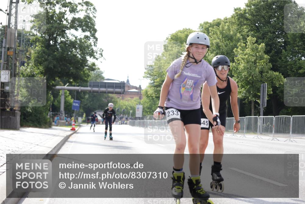 29.06.2025 - hella hamburg halbmarathon Jannik Wohlers http://msf.ph/oto/8307310 29.06.2025 08:57:47 Lombardsbrücke  meine-sportfotos.de