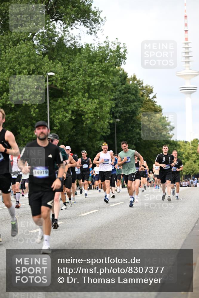 29.06.2025 - hella hamburg halbmarathon Dr. Thomas Lammeyer http://msf.ph/oto/8307377 29.06.2025 10:38:15 Kennedybrücke 1025, 1705, 1764, 1787, 2038, 2276, 2464, 2496, 2933, 3264, 3340, 3345, 3848, 4445, 4824, 4826, 5096, 5566, 5569, 5691, 5821, 5887, 6034, 6109, 6364, 6515, 6516, 6574, 6718, 7027, 7324, 7329, 7565, 7633, 7653, 7982, 8157, 8202, 8277, 8282, 8349, 8375, 8377, 8383, 8401, 9094, 9875, 10007, 10048, 10071, 10561, 10564, 11229, 11338, 11432 meine-sportfotos.de