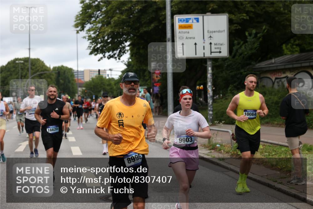 29.06.2025 - hella hamburg halbmarathon Yannick Fuchs http://msf.ph/oto/8307407 29.06.2025 10:50:25 20KM 1583, 1877, 1955, 2083, 2378, 2741, 4152, 4594, 4813, 5418, 5492, 5570, 5721, 5744, 7037, 7547, 7646, 8542, 8652, 8669, 8968, 8996, 9246, 9622, 9884, 9903, 10084, 10093, 10665, 11870, 12348, 12590, 12712, 13394, 13691, 13750, 14408, 14588, 14867, 15407, 15431, 15695, 16008, 16009, 16043, 16121, 16620, 16634, 16679, 17268, 17660, 17993, 18117, 18531, 18719, 18867, 18899, 18966, 19091 meine-sportfotos.de
