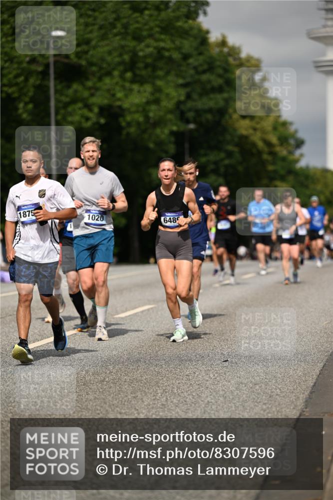 29.06.2025 - hella hamburg halbmarathon Dr. Thomas Lammeyer http://msf.ph/oto/8307596 29.06.2025 10:16:53 Kennedybrücke 1020, 1051, 1328, 2531, 2942, 3360, 4187, 4532, 4554, 5597, 5598, 6489, 7873, 8115, 8398, 8405, 9527, 9705, 10409, 10581 meine-sportfotos.de