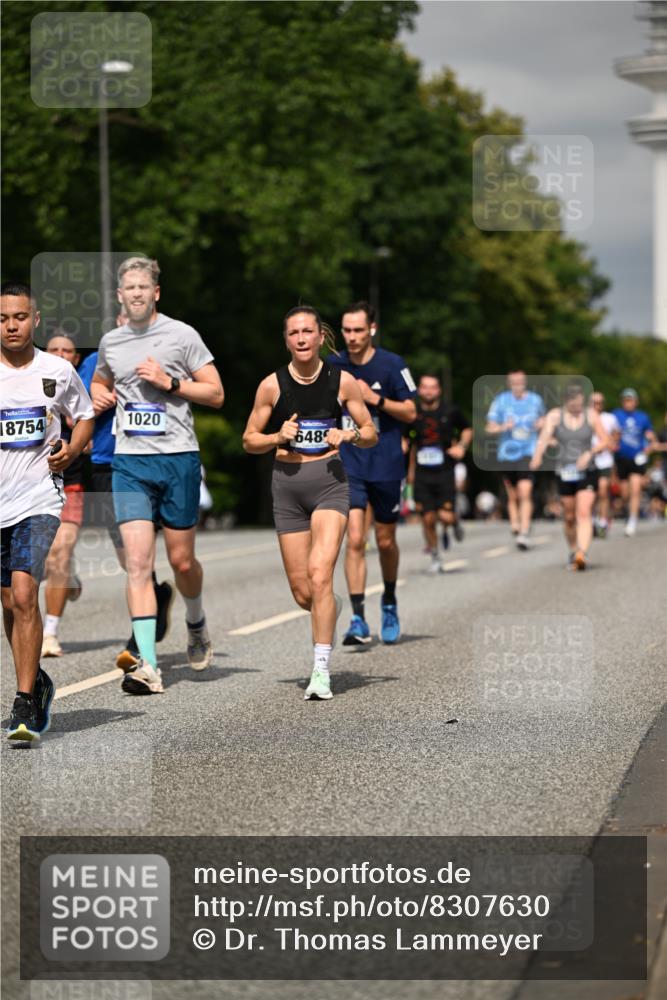 29.06.2025 - hella hamburg halbmarathon Dr. Thomas Lammeyer http://msf.ph/oto/8307630 29.06.2025 10:16:53 Kennedybrücke 1020, 1051, 1328, 2531, 2942, 3360, 4187, 4532, 4554, 5597, 5598, 6489, 7873, 8115, 8398, 8405, 9527, 9705, 10409, 10581 meine-sportfotos.de