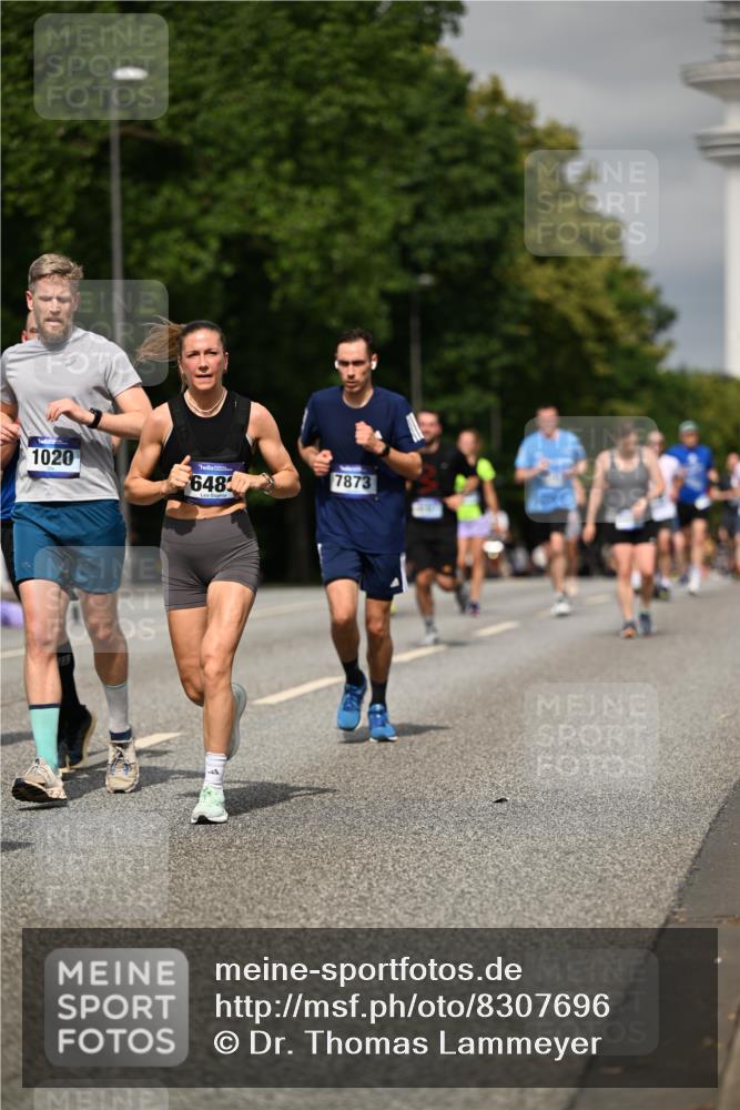 29.06.2025 - hella hamburg halbmarathon Dr. Thomas Lammeyer http://msf.ph/oto/8307696 29.06.2025 10:16:54 Kennedybrücke 1020, 1051, 1328, 2531, 2942, 3360, 4187, 4532, 4554, 5597, 5598, 6489, 7873, 8115, 8398, 8405, 9527, 9705, 10409, 10581 meine-sportfotos.de