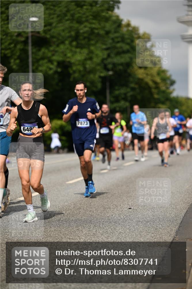 29.06.2025 - hella hamburg halbmarathon Dr. Thomas Lammeyer http://msf.ph/oto/8307741 29.06.2025 10:16:54 Kennedybrücke 1020, 1051, 1328, 2531, 2942, 3360, 4187, 4532, 4554, 5597, 5598, 6489, 7873, 8115, 8398, 8405, 9527, 9705, 10409, 10581 meine-sportfotos.de