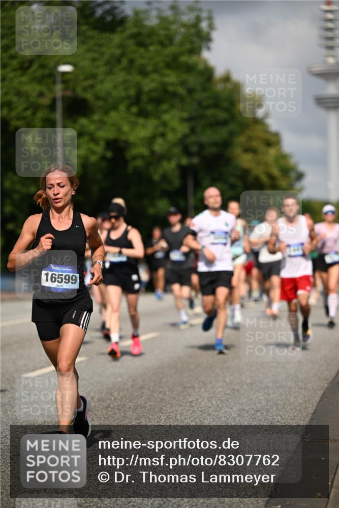 29.06.2025 - hella hamburg halbmarathon Dr. Thomas Lammeyer http://msf.ph/oto/8307762 29.06.2025 09:54:33 Kennedybrücke 1256, 1441, 1677, 1962, 2546, 2579, 3056, 3947, 4854, 4888, 4889, 4893, 5026, 5087, 5506, 5752, 5916, 6080, 6429, 6639, 6721, 6901, 7110, 7116, 7284, 7635, 8091, 8122, 8319, 8574, 8966, 9313, 9755, 9833, 10064, 10415, 10469 meine-sportfotos.de