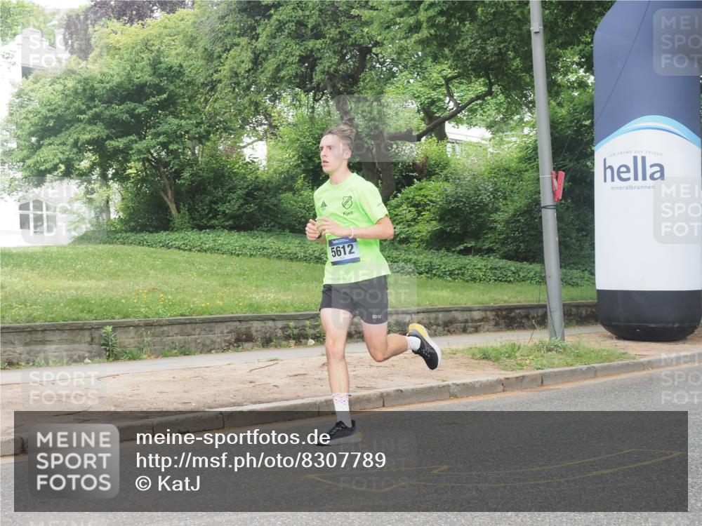 29.06.2025 - hella hamburg halbmarathon KatJ http://msf.ph/oto/8307789 29.06.2025 10:14:49 Zwischen KM18-KM19 5612 meine-sportfotos.de