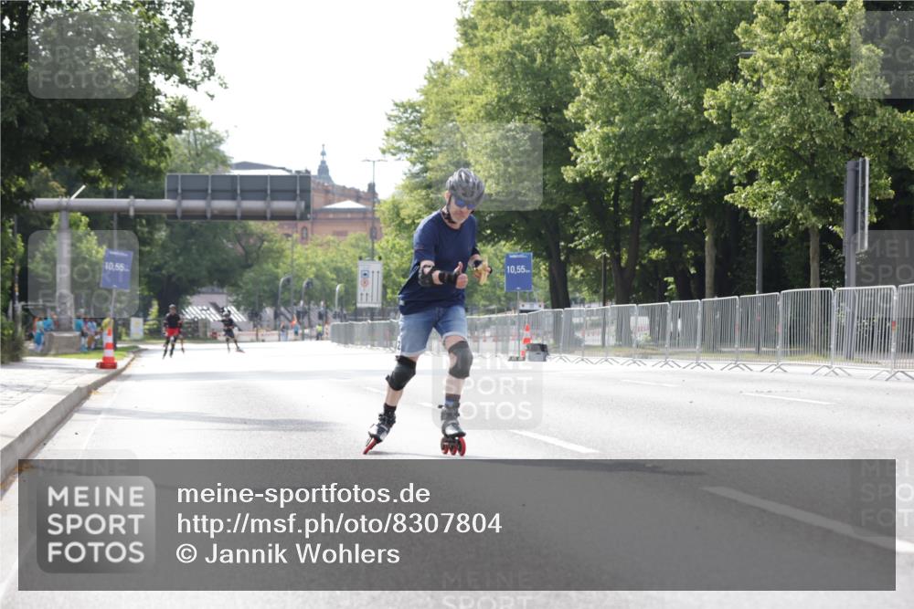 29.06.2025 - hella hamburg halbmarathon Jannik Wohlers http://msf.ph/oto/8307804 29.06.2025 08:57:55 Lombardsbrücke  meine-sportfotos.de