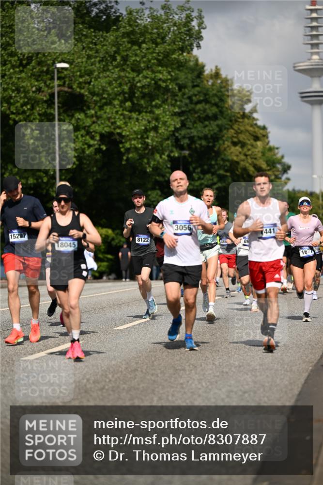 29.06.2025 - hella hamburg halbmarathon Dr. Thomas Lammeyer http://msf.ph/oto/8307887 29.06.2025 09:54:34 Kennedybrücke 1256, 1441, 1677, 1962, 2546, 2579, 3056, 3947, 4854, 4888, 4889, 4893, 5026, 5087, 5506, 5752, 5916, 6429, 6593, 6639, 6721, 6901, 7116, 7284, 7635, 8091, 8122, 8319, 8574, 8966, 9313, 9755, 9833, 10064, 10415, 10469 meine-sportfotos.de