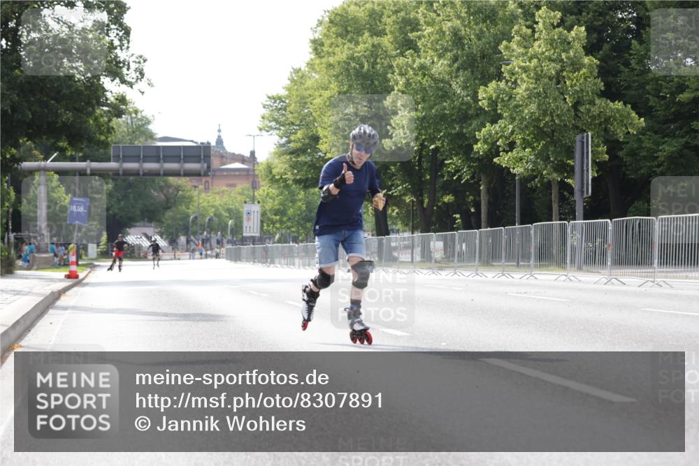 29.06.2025 - hella hamburg halbmarathon Jannik Wohlers http://msf.ph/oto/8307891 29.06.2025 08:57:55 Lombardsbrücke  meine-sportfotos.de