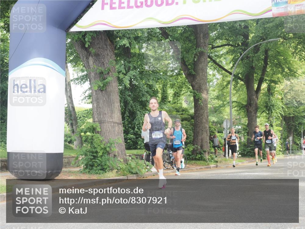 29.06.2025 - hella hamburg halbmarathon KatJ http://msf.ph/oto/8307921 29.06.2025 10:14:55 Zwischen KM18-KM19 5612 meine-sportfotos.de