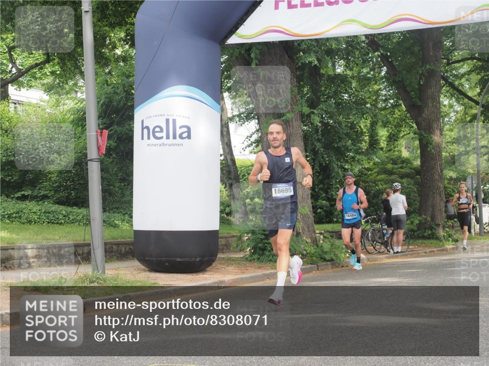 29.06.2025 - hella hamburg halbmarathon KatJ http://msf.ph/oto/8308071 29.06.2025 10:14:56 Zwischen KM18-KM19  meine-sportfotos.de