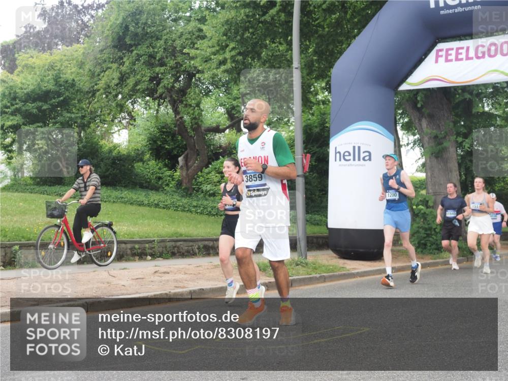 29.06.2025 - hella hamburg halbmarathon KatJ http://msf.ph/oto/8308197 29.06.2025 10:44:16 Zwischen KM18-KM19 1200, 1833, 2025, 2488, 3413, 3859, 4426, 5015, 5134, 5457, 5458, 5728 meine-sportfotos.de